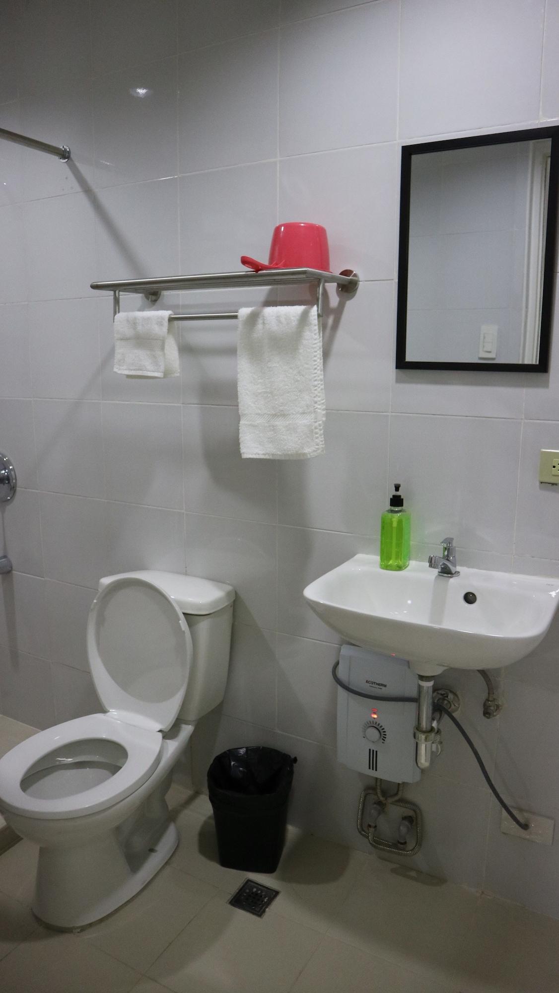 Doniti Suites And Events Place Mandaluyong Εξωτερικό φωτογραφία