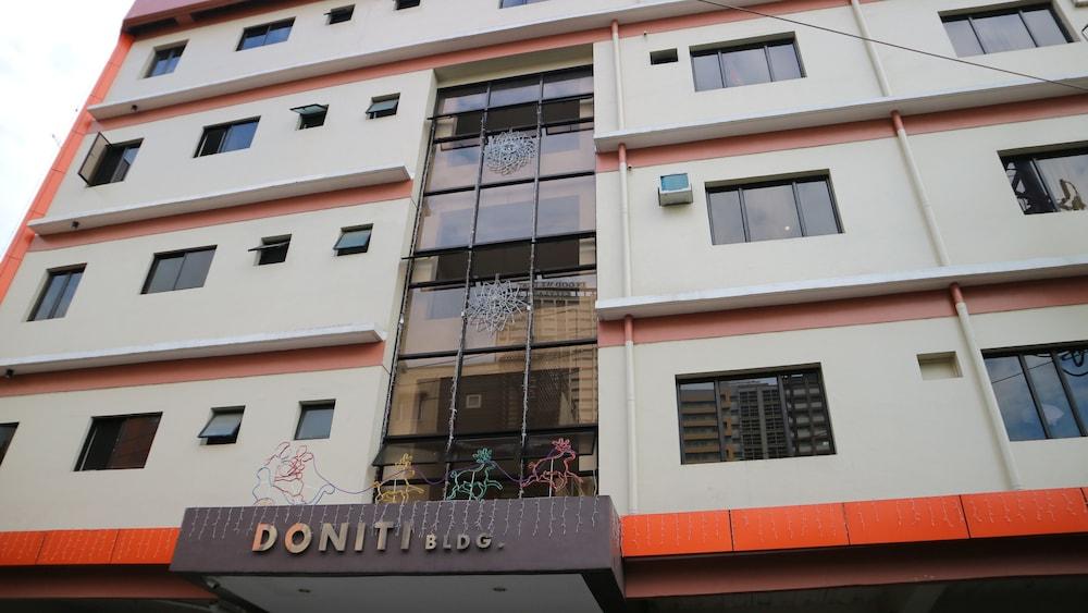 Doniti Suites And Events Place Mandaluyong Εξωτερικό φωτογραφία