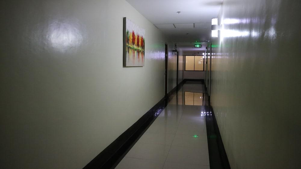 Doniti Suites And Events Place Mandaluyong Εξωτερικό φωτογραφία